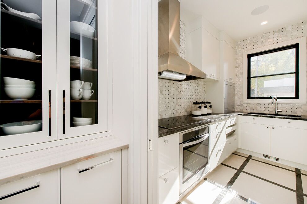 橱柜门怎么做好看又实用,橱柜门玻璃的好还是木头的好