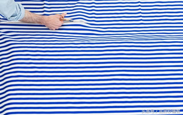 不锈钢床太丑怎么改造,很破的床怎么改造