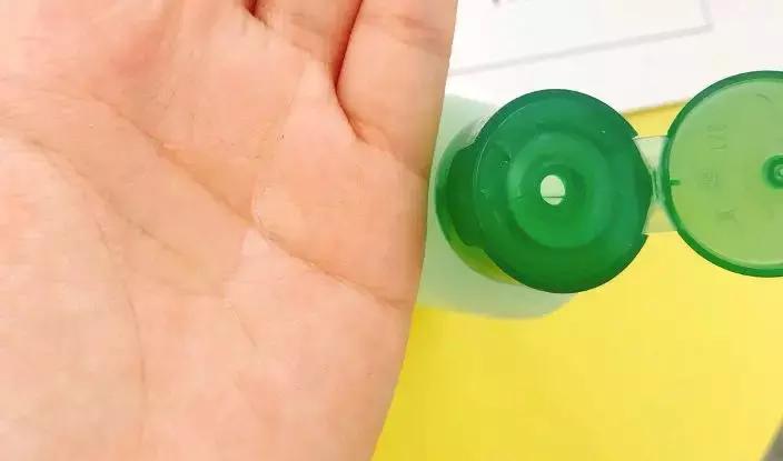 油性皮肤夏天适合用什么水乳,夏天最好用的水乳干皮