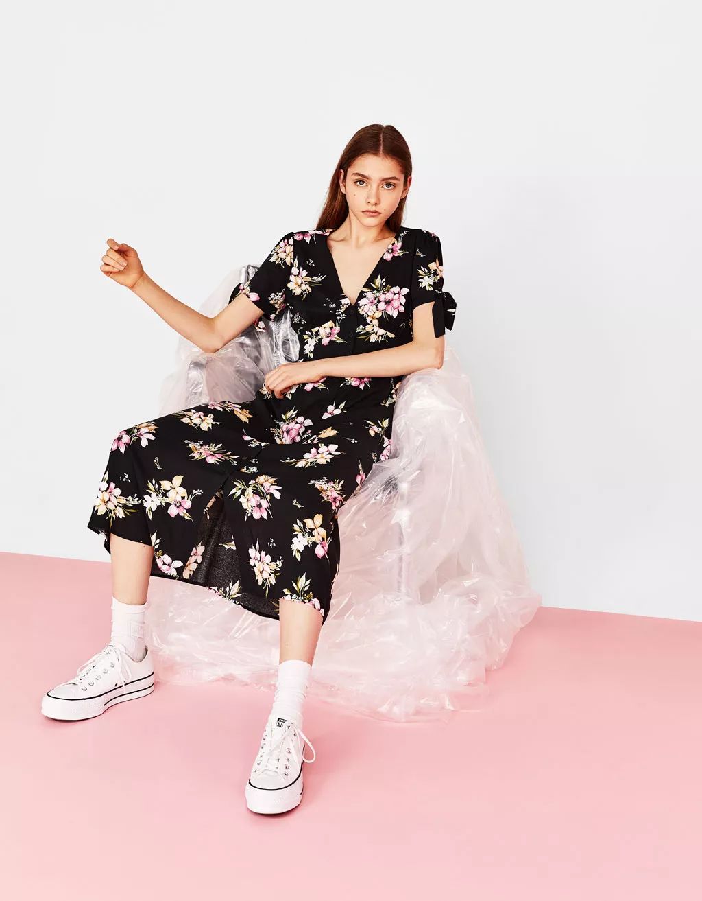 年终了到处都是促销价,年底的商品降价