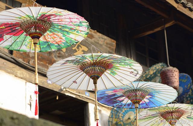 中国的油纸伞是哪个时期才有的,中国人何时发明的油纸伞