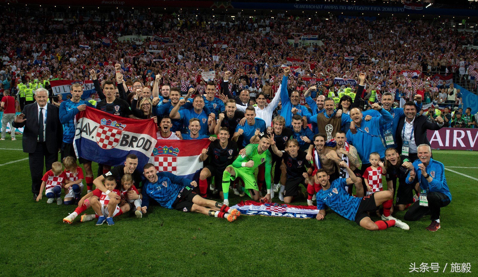 世界杯足球10大感人瞬间,世界杯十大足球精彩瞬间