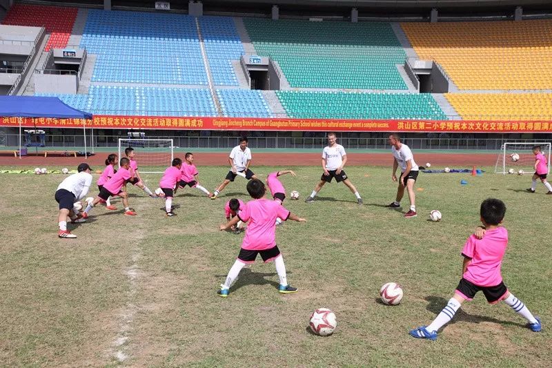 武汉市洪山区初中足球比赛,湖北武汉洪山区校园足球比赛