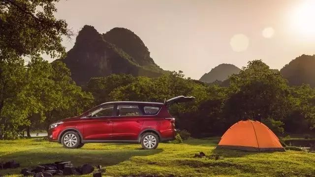 自驾旅行后备箱睡车神器,后备箱自驾旅行神器