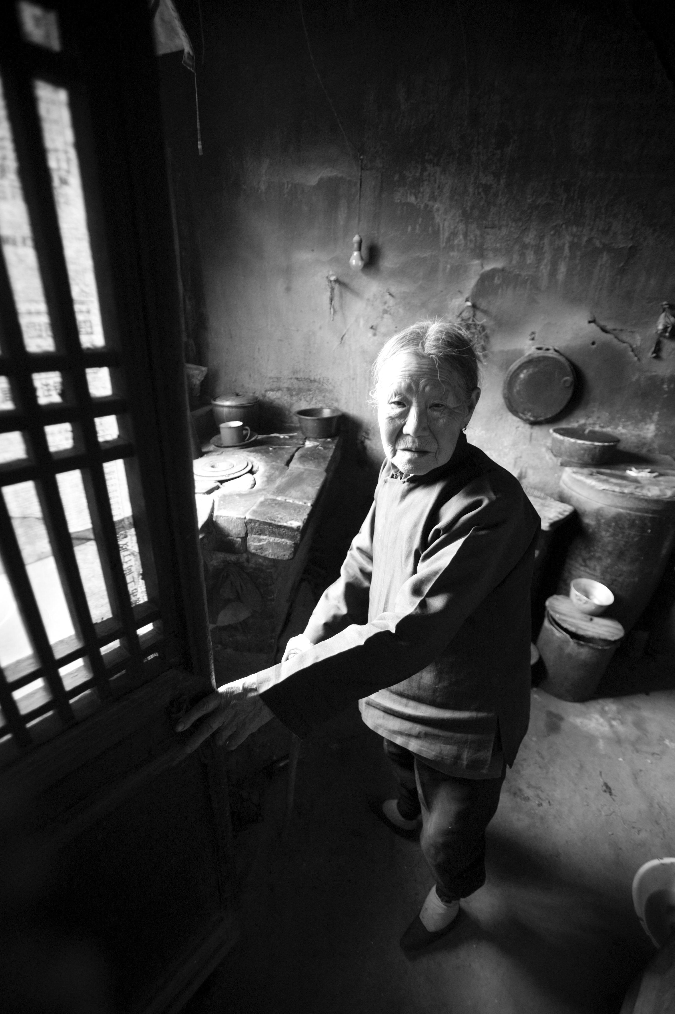 一百个人的口述实录019：我过于害怕，自己脱了衣服