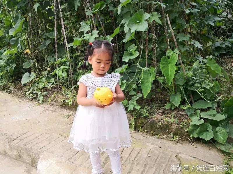 爱心救助没有妈妈的孩子,爱心人士帮助妇女