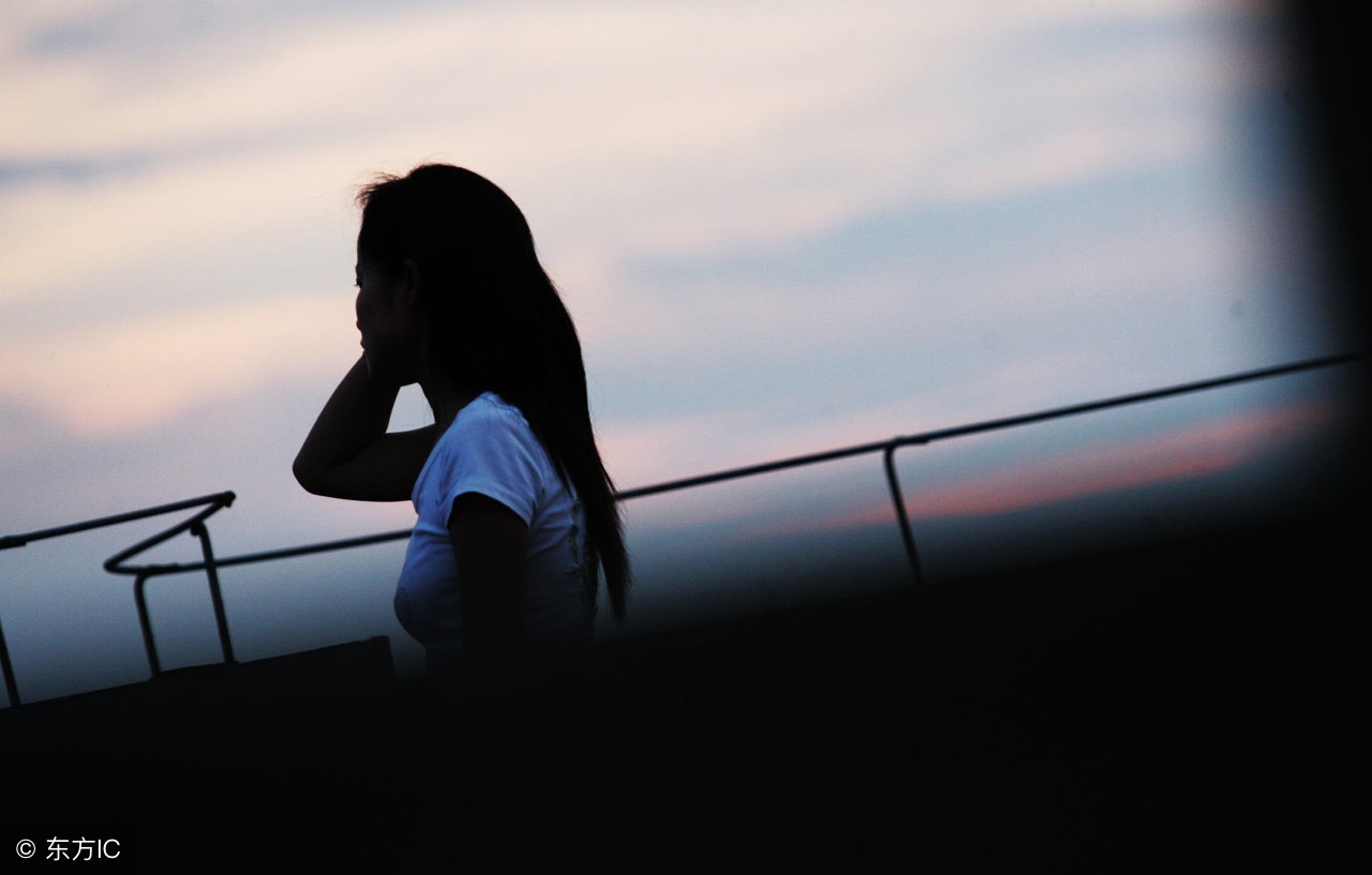 有种深爱叫不联系却拼命去惦记,有一种深爱叫不再联系的文章