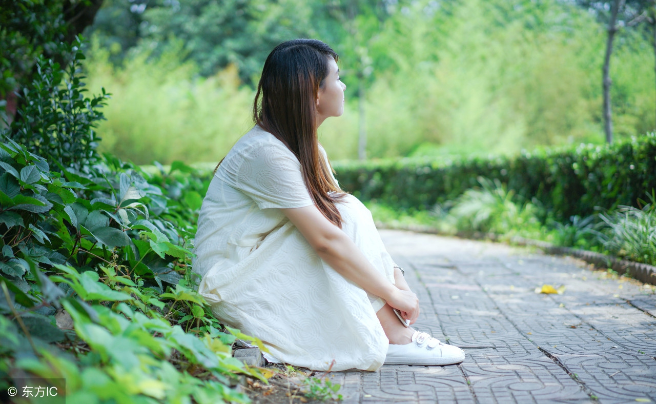 有种深爱叫不联系却拼命去惦记,有一种深爱叫不再联系的文章