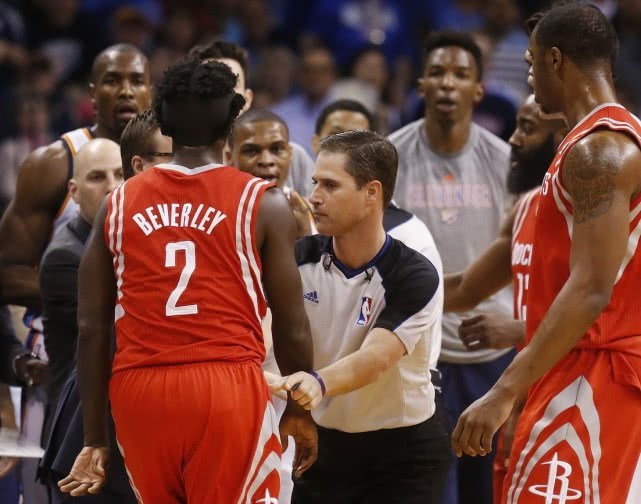 盘点nba打球最脏的十大球员,nba王朝比较脏的球员