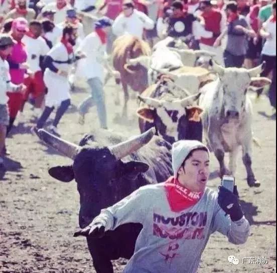 要命还是要赞？这些nozuonodie的自拍吓的小编手机都掉了！