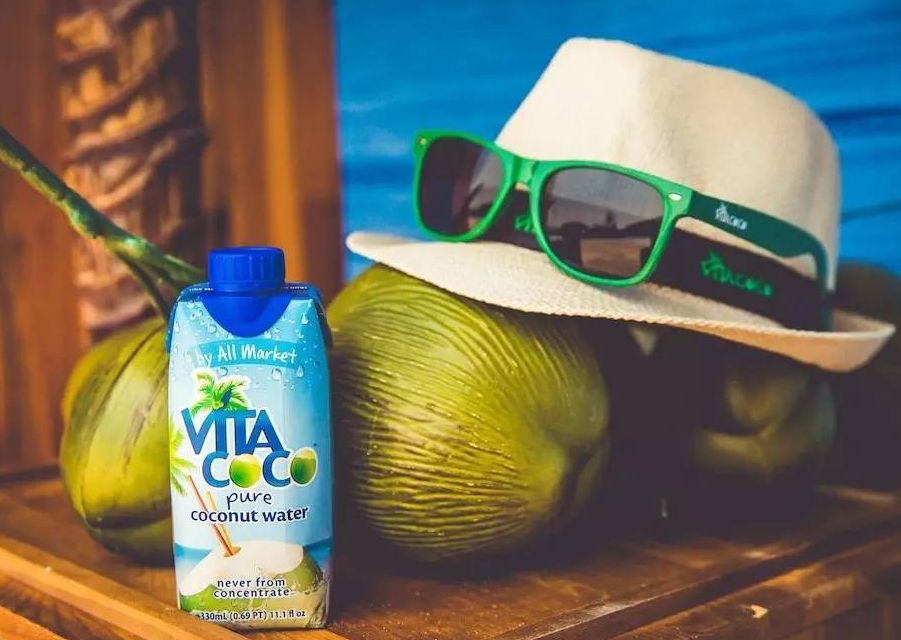 最近很火的椰子饮料,椰子水最健康的天然饮料