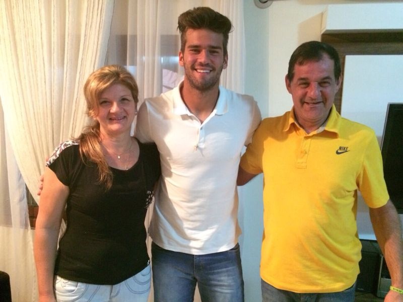 利物浦门将阿利松为啥这么墨迹,阿利松火速加盟利物浦