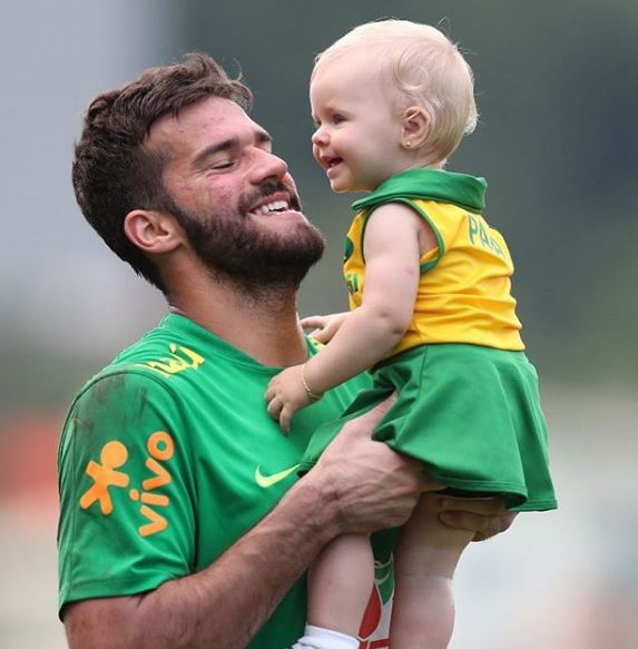 利物浦门将阿利松为啥这么墨迹,阿利松火速加盟利物浦