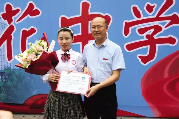 各省份第一份录取通知书,全省第一封录取通知书意味着什么