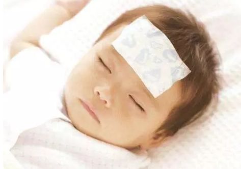 宝宝胀肚子推拿手法,宝宝涨肚怎么用手敲