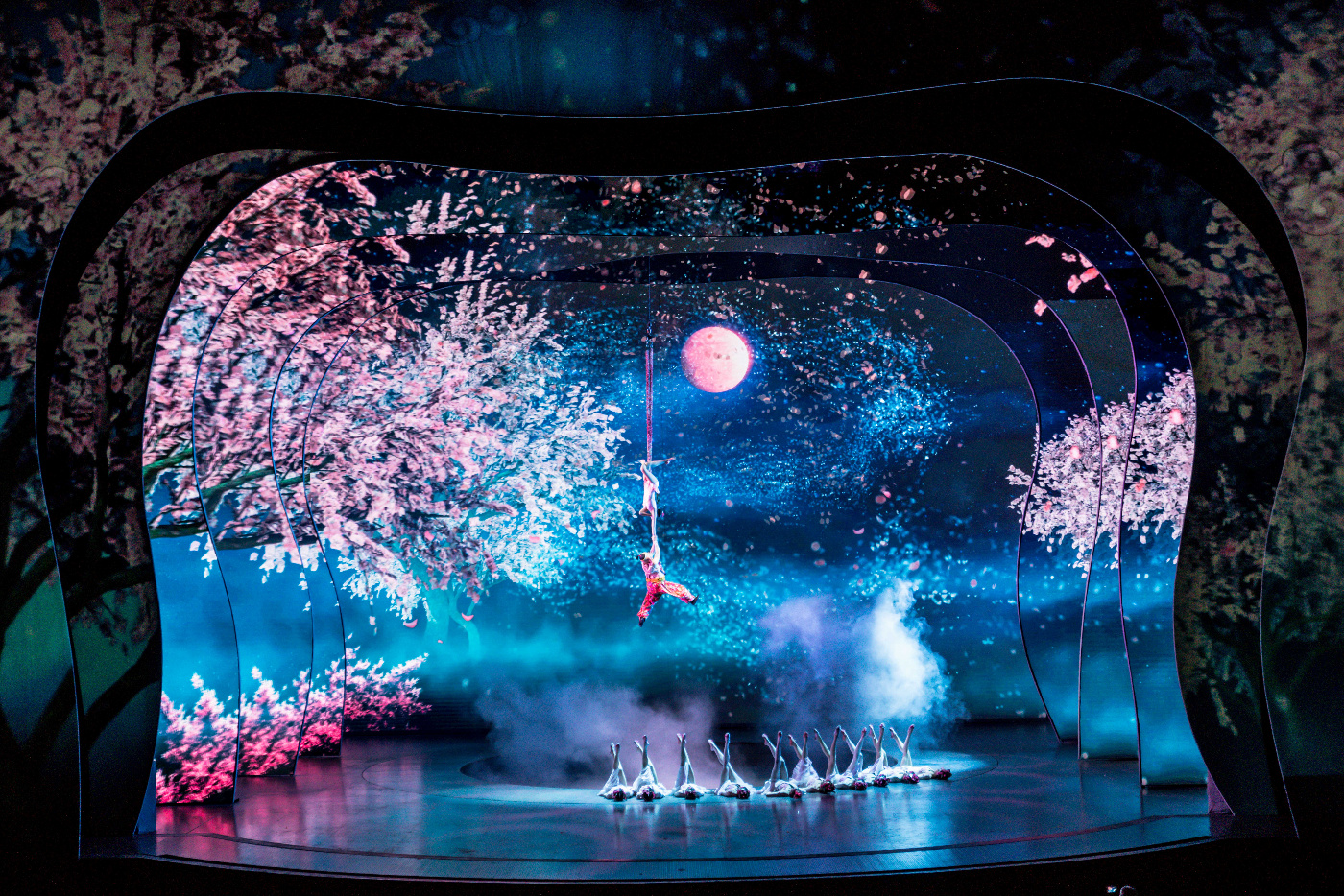 澳门巴黎人时尚秀,澳门巴黎人夜景震撼视频