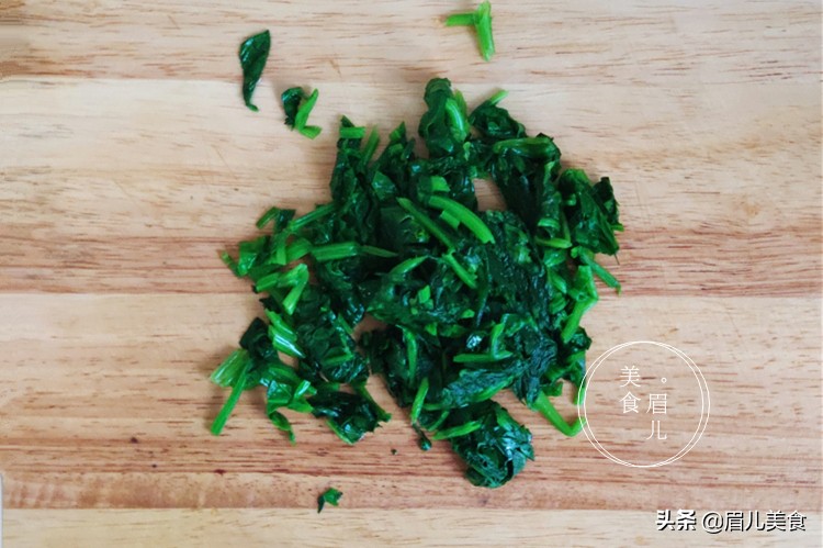 菠菜汁和饺子面不变色的办法,菠菜汁饺子为什么黄黄的