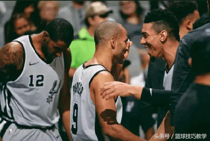 看哭了！我们都忽略了他！他才是马刺交易当中最无辜的受害者！