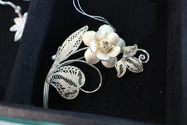 掐丝工艺可以和国外哪种工艺媲美,银掐丝工艺是什么朝代的作品