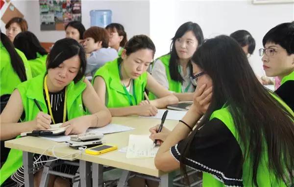 家长对学校托管的建议和意见,家长如何跟托管老师沟通