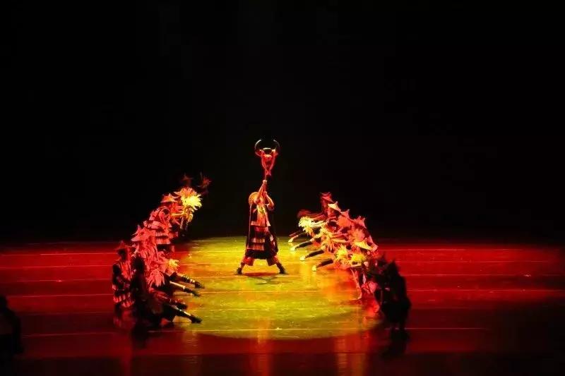 今天，请把朋友圈留给咱黄埔青少年！为你们打Call日夜不分~