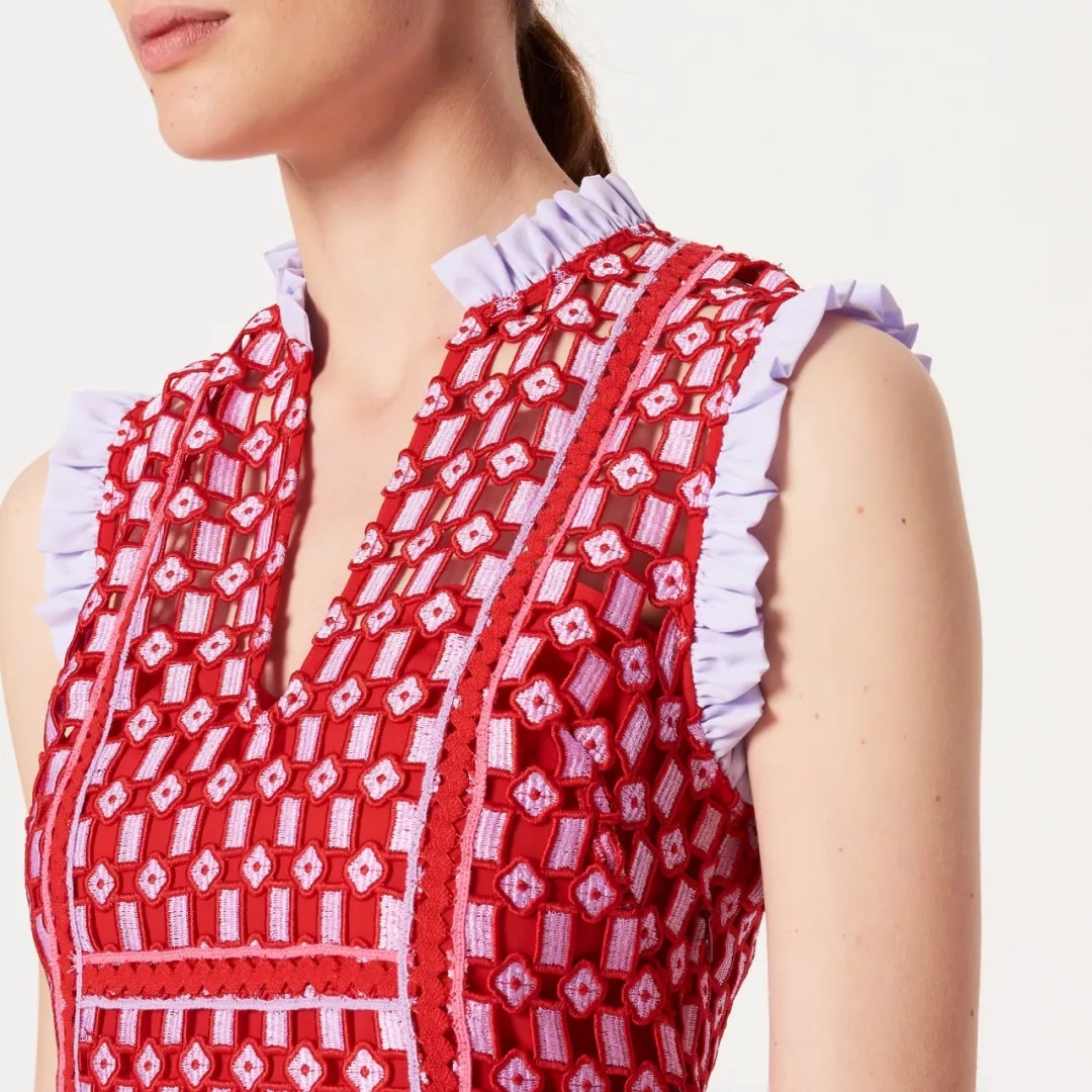 「逢逛必买」|“穿上她家的裙子,不去派对也该去喝一杯!”