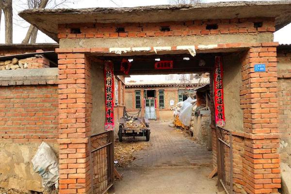 农村房子门对门必伤人是什么意思,门对门必伤人门对窗人遭殃