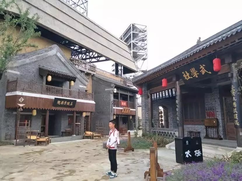 华谊迪士尼,上海迪士尼和苏州华谊电影世界