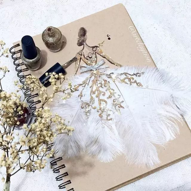 新加坡才女用口红和指甲油创作的高定礼服，居然比设计师手稿还要美！