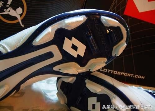 世界杯战靴盘点,南非世界杯复刻版足球鞋