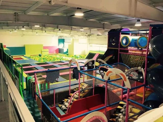 蹦床武汉室内儿童乐园,武汉大型儿童乐园淘气堡