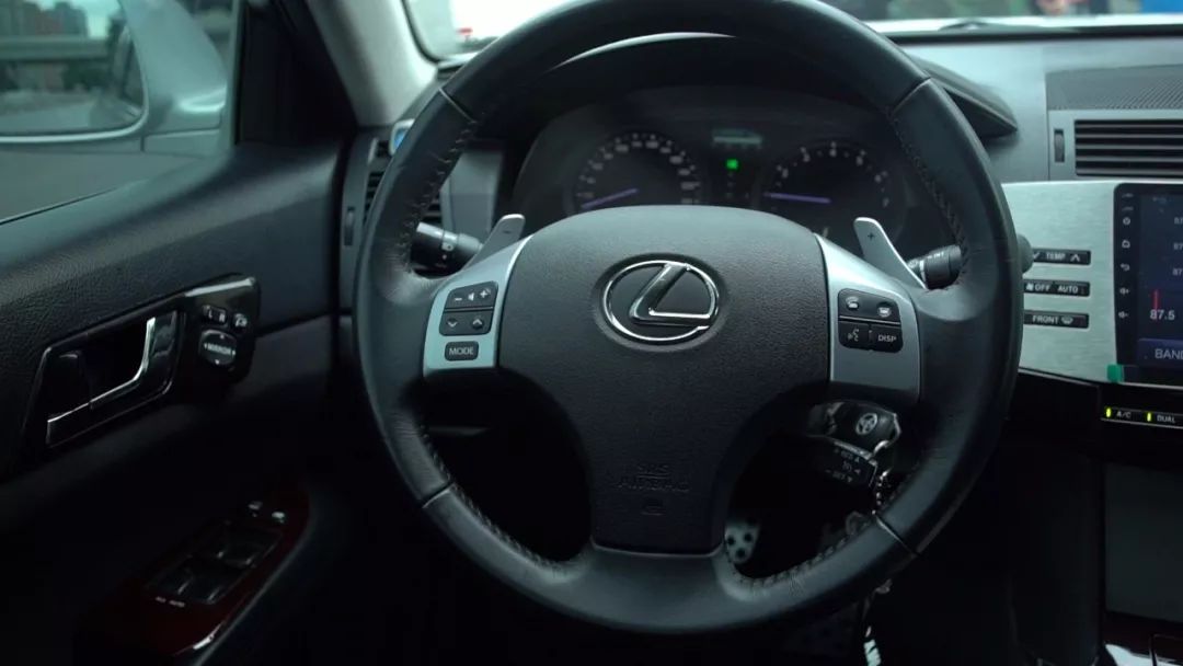 奇葩买家2万入手V6事故车，改装以后飞度叫大哥