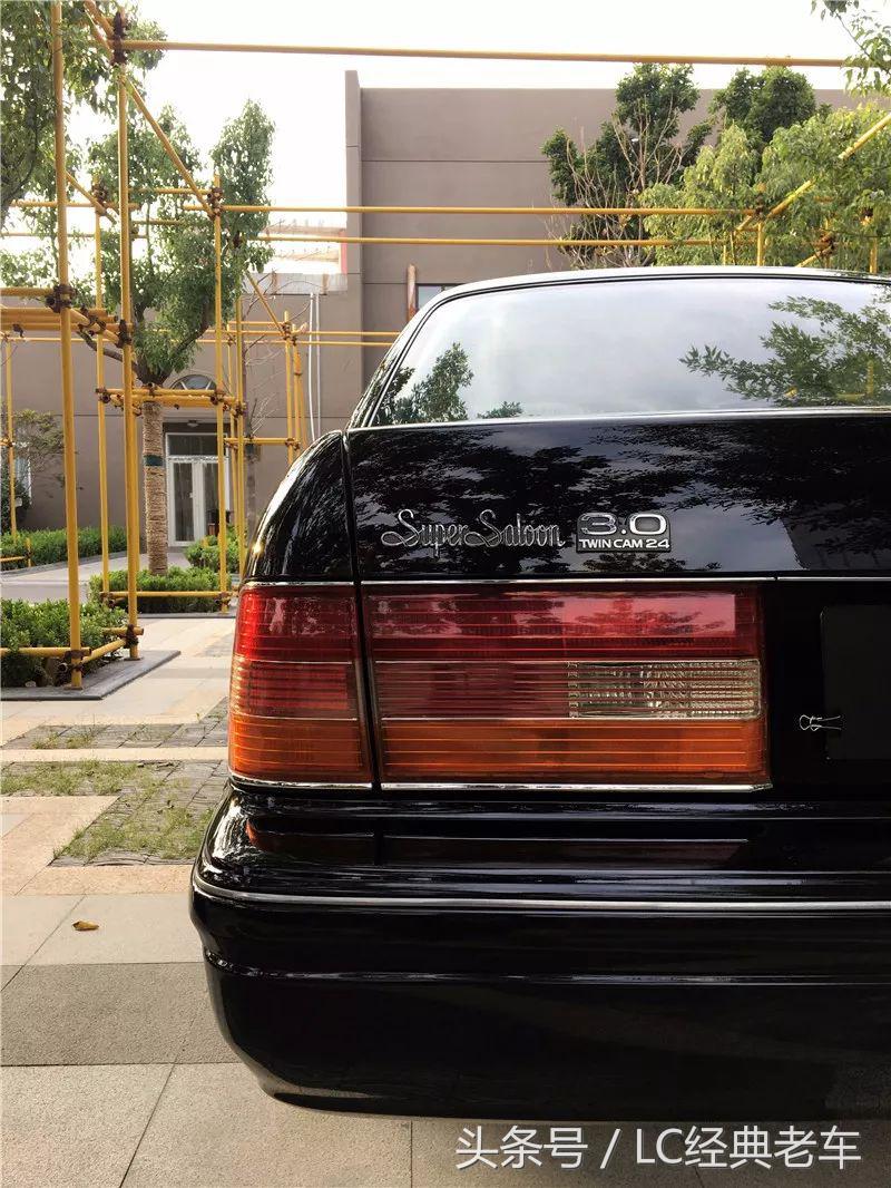 丰田皇冠j55,15款丰田皇冠优缺点