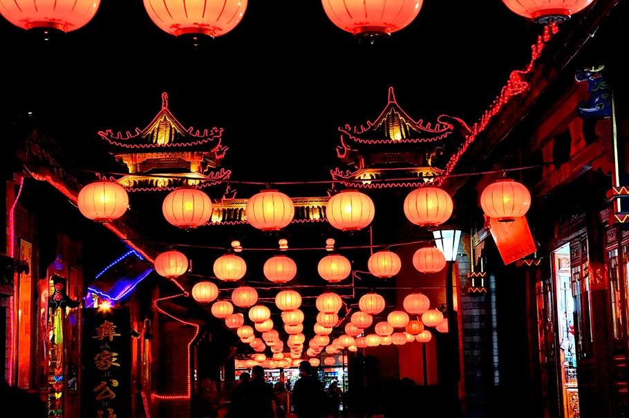 宁可错过世界杯也不要错过云南的火把节！