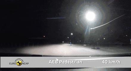 测试汽车碰撞沃尔沃,沃尔沃最新的美国碰撞测试