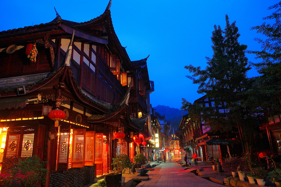 怎么给大熊猫和小熊猫取名,150秒看懂大熊猫起名那些事儿