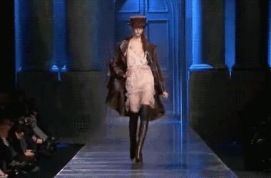 johngalliano时装秀,johngalliano创意服装秀