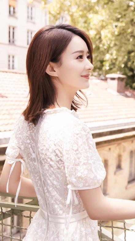 赵丽颖又出新作造型美过楚乔传,赵丽颖时尚进展