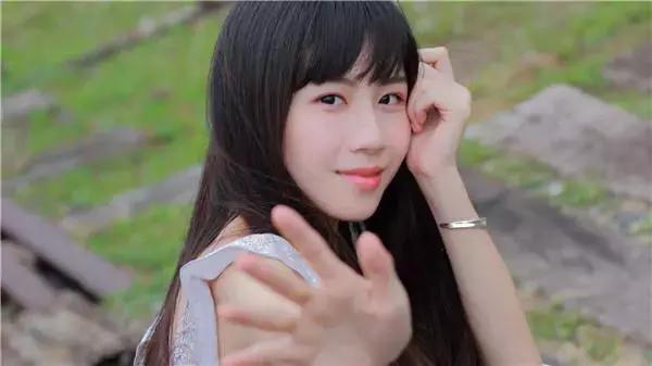 怎么问女生的微信号,问女孩子的微信号怎么问