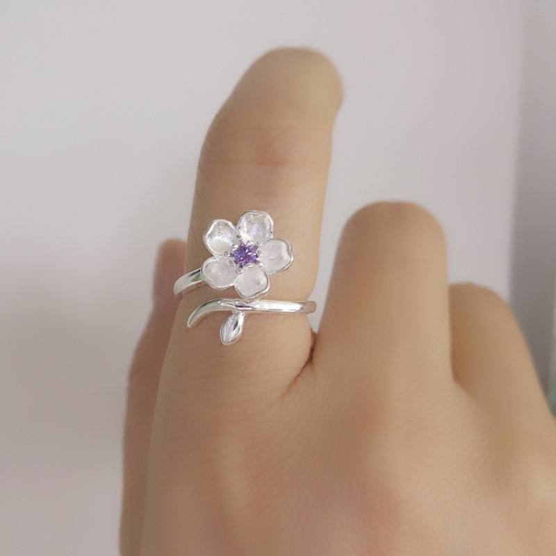 戴什么戒指招桃花,男女生戴戒指的正确戴法