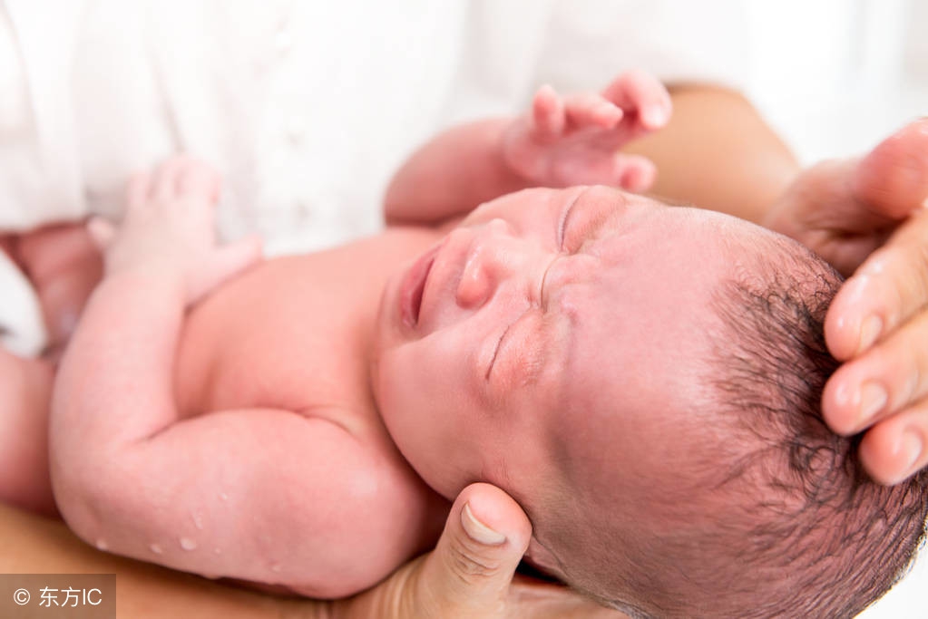 月子到底能不能吹风扇,剖腹产月子里可以吹空调吗