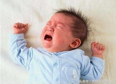 宝宝发烧有症状需要就医吗,宝宝发烧出现什么症状需要注意