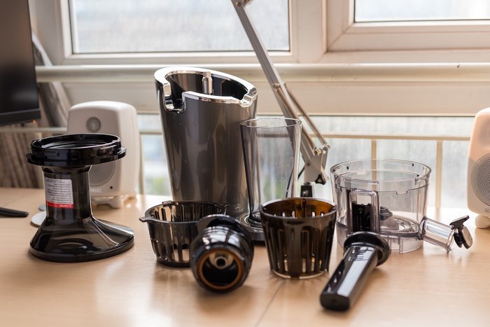 榨汁机惠人h100出汁率 (惠人第四代榨汁机使用方法)