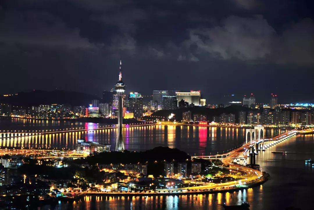 粤港澳大湾区将成世界第一湾区,粤港澳大湾区vs纽约湾区数据