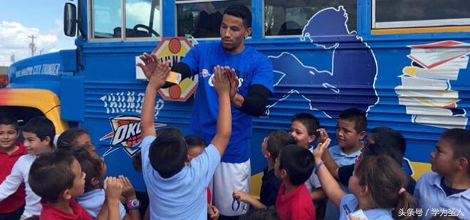 雷霆签下安德烈罗伯森,安德烈罗伯森高光时刻