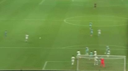 阿森纳10号厄齐尔庆祝动作,阿森纳11-12赛季队长