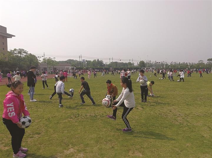 2017年嵊州中小学生足球比赛,嵊州市剡溪小学田径队