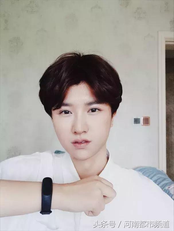 27岁重庆妹子化妆成蒙娜丽莎，狂吸60万粉，卸妆后模样！