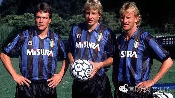 他今天54岁了！他叫克林斯曼！