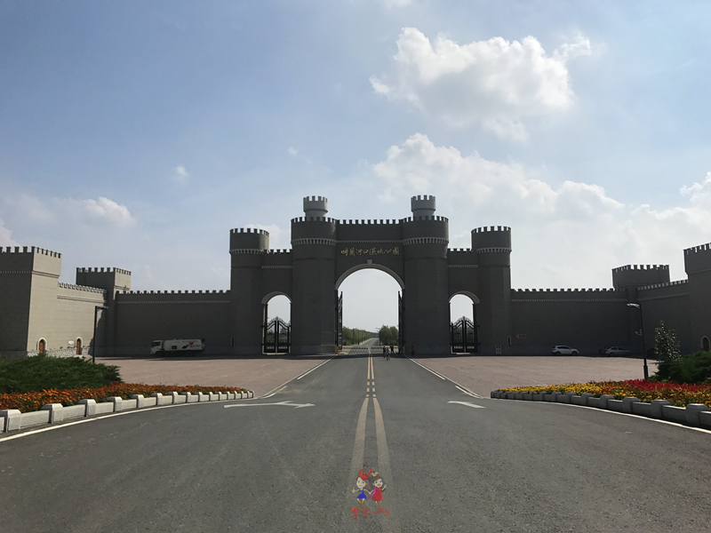 北方湖边的南海观音像,南海观音巨像